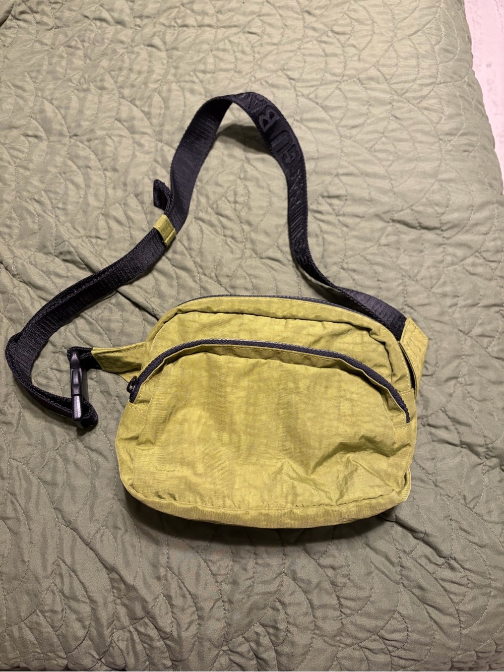 Baggu Avocado fanny